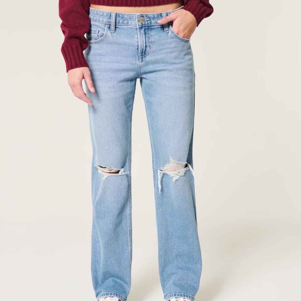 Low-Rise Ripped Medium Wash Relaxed Straight Jeans NWT Hollister